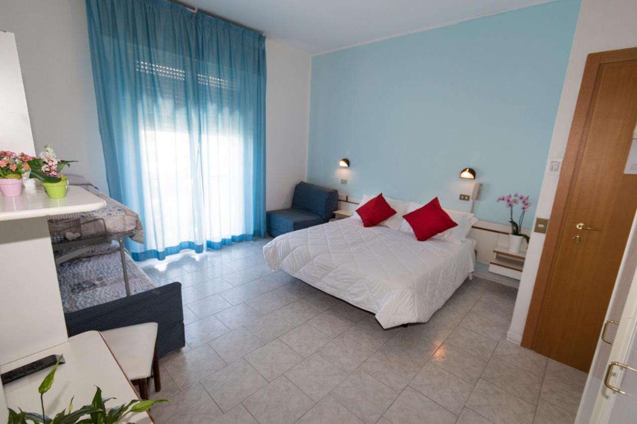 Hotel Giannella Rimini Dış mekan fotoğraf